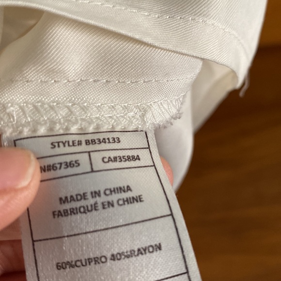 BB Dakota white shirt size M button details on the back 3/4 rolled up sl… - Picture 5 of 7
